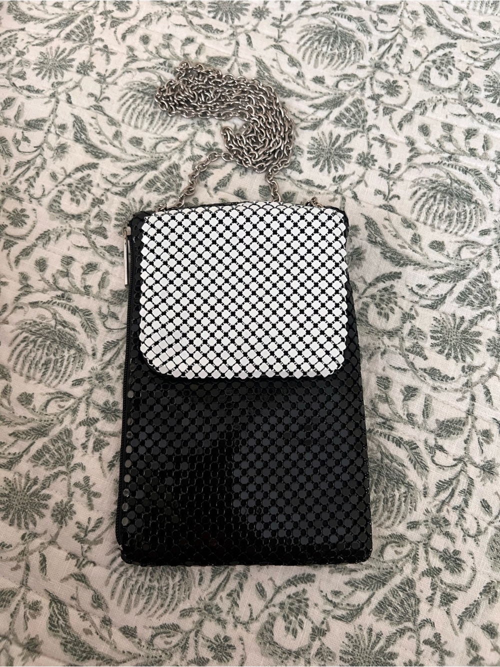 Metal Mesh Cell Phone Crossbody Bag Pouch Black & White Micro Evening Purse